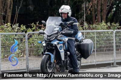 Yamaha Tracer 9
Polizia di Stato
Polizia Stradale
POLIZIA G3488
Parole chiave: Yamaha Tracer_9 POLIZIAG3488