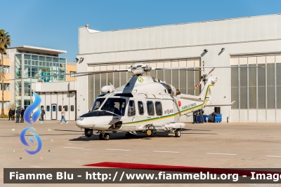 Leonardo AW139
Guardia di Finanza
Reparto Operativo Aereonavale
Volpe 402
Parole chiave: Leonardo AW139