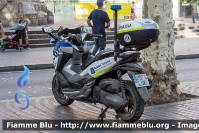 Yamaha X-Max 125
España - Spagna
Guardia Urbana
Ajuntament de Barcelona
GU368
Parole chiave: Yamaha X-Max_125