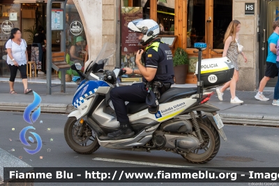 Yamaha X-Max 125
España - Spagna
Guardia Urbana
Ajuntament de Barcelona
GU368
Parole chiave: Yamaha X-Max_125