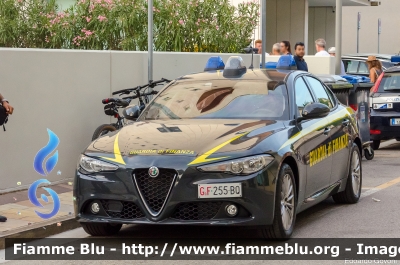 Alfa Romeo Nuova Giulia
Guardia di Finanza
Allestimento FCA
GdiF 255 BQ
Parole chiave: Alfa-Romeo Nuova_Giulia GdiF255BQ JEAS-2022