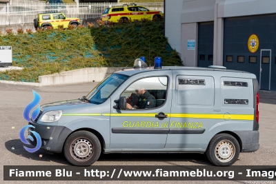 Fiat Doblò II serie
Guardia Di Finanza
Servizio Cinofili
GdiF 518 BC
Parole chiave: Fiat Doblò_IIserie