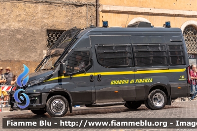 Iveco Daily VI serie restyle
Guardia di Finanza
Automezzo Blindato per Ordine Pubblico
Allestimento Sperotto
GdiF 525 BP
Parole chiave: Iveco Daily_VIserie_restyle GdiF525BP festa_della_repubblica_2023