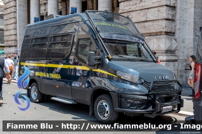 Iveco Daily VI serie restyle
Guardia di Finanza
Automezzo Blindato per Ordine Pubblico
Allestimento Sperotto
GdiF 884 BQ
Parole chiave: Iveco Daily_VIserie_restyle GdiF525BP festa_della_repubblica_2023