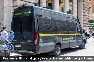 Iveco Daily VI serie restyle
Guardia di Finanza
Automezzo Protetto per Ordine Pubblico
Allestimento Sperotto
GdiF 947 BQ
Parole chiave: Iveco Daily_VIserie_restyle GdiF947BQ