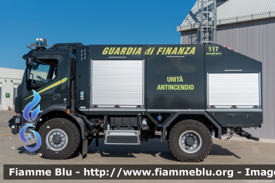 Volvo FL 814R 4x4 V serie
Guardia di Finanza
Reparto Operativo Aereonavale
Centro di Aviazione di Pratica di Mare
Allestimento Rosenfire
GdiF 965 BQ
Parole chiave: Volvo FL_814R_4x4_Vserie GdiF965BQ