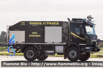 Volvo FL 814R 4x4 V serie
Guardia di Finanza
Reparto Operativo Aereonavale
Centro di Aviazione di Pratica di Mare
Allestimento Rosenfire
GdiF 965 BQ
Parole chiave: Volvo FL_814R_4x4_Vserie GdiF965BQ