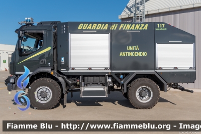 Volvo FL 814R 4x4 V serie
Guardia di Finanza
Reparto Operativo Aereonavale
Centro di Aviazione di Pratica di Mare
Allestimento Rosenfire
GdiF 965 BQ
Parole chiave: Volvo FL_814R_4x4_Vserie GdiF965BQ