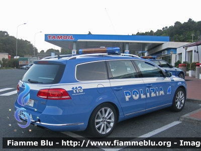 Volkswagen Passat Variant VII serie
Polizia di Stato
Polizia Stradale in servizio sull'Autostrada A10 "dei fiori"
POLIZIA H8357
Parole chiave: Volkswagen Passat_Variant_VIIserie POLIZIAH8357