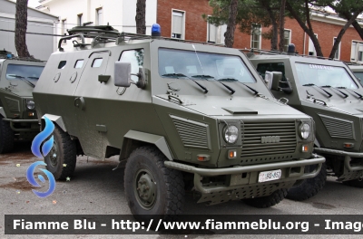 Iveco VM90P 
Carabinieri
I Reggimento Paracadutisti "Tuscania" 
CC BQ 852
Parole chiave: Iveco VM90P CCBQ852