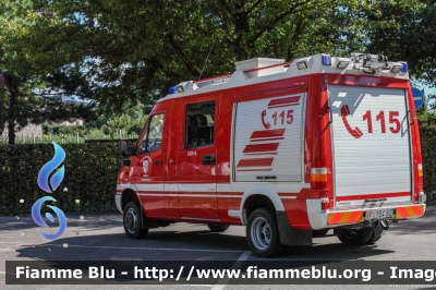 Mercedes-Benz Sprinter 4x4 II serie
Vigili del Fuoco
Unione Distrettuale Bolzano
Corpo Volontario di Cornaiano (BZ)
Freiwillige Feuerwehr Girlan
VF 134 BZ
Parole chiave: Mercedes-Benz Sprinter_4x4_IIserie VF134BZ