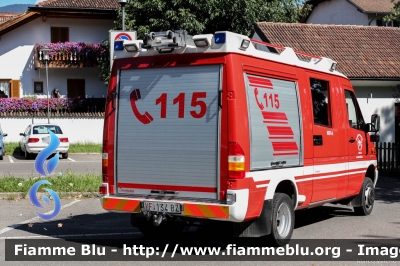 Mercedes-Benz Sprinter 4x4 II serie
Vigili del Fuoco
Unione Distrettuale Bolzano
Corpo Volontario di Cornaiano (BZ)
Freiwillige Feuerwehr Girlan
VF 134 BZ
Parole chiave: Mercedes-Benz Sprinter_4x4_IIserie VF134BZ