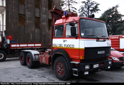 Iveco 330-35
Vigili del Fuoco
Comando Provinciale di Firenze
Colonna Mobile Regionale Toscana
VF 15566
Parole chiave: Iveco 330-35 VF15566