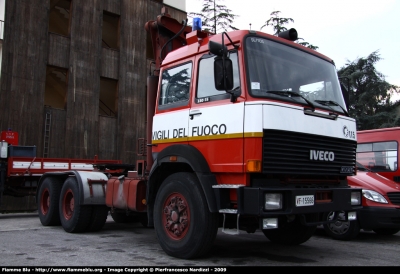 Iveco 330-35
Vigili del Fuoco
Comando Provinciale di Firenze
Colonna Mobile Regionale Toscana
VF 15566
Parole chiave: Iveco 330-35 VF15566