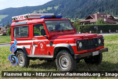 Land-Rover Defender 90
Vigili del Fuoco
Unione Distrettuale Alta Pusteria
Corpo Volontario di Dobbiaco (BZ)
Bezirksverband Oberpustertal
Freiwillige Fuerwehr Toblach
Allestito Brandschutz
VF 22K BZ
Parole chiave: Land-Rover Defender_90 VF22KBZ