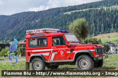 Land-Rover Defender 90
Vigili del Fuoco
Unione Distrettuale Alta Pusteria
Corpo Volontario di Dobbiaco (BZ)
Bezirksverband Oberpustertal
Freiwillige Fuerwehr Toblach
Allestito Brandschutz
VF 22K BZ
Parole chiave: Land-Rover Defender_90 VF22KBZ