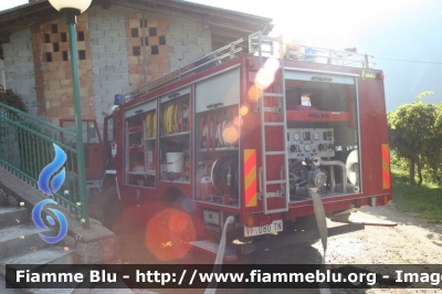 Iveco CM80
Vigili del Fuoco
Distretto della Valsugana e Tesino
Corpo Volontario di Grigno (TN)
VF D80 TN
*Dismesso*
Parole chiave: Iveco CM80 VFD80TN