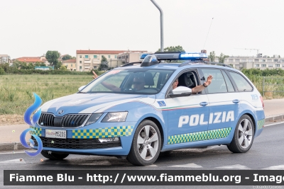 Skoda Octavia Wagon V serie
Polizia di Stato
Polizia Stradale
Allestimento Focaccia
POLIZIA M5205 Auto 3
In scorta alla Mille Miglia 2022
Parole chiave: Skoda Octavia_Wagon_Vserie POLIZIAM5205