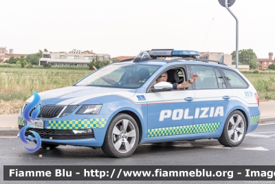 Skoda Octavia Wagon V serie
Polizia di Stato
Polizia Stradale
Allestimento Focaccia
POLIZIA M5205 Auto 3
In scorta alla Mille Miglia 2022
Parole chiave: Skoda Octavia_Wagon_Vserie POLIZIAM5205