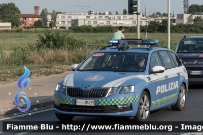 Skoda Octavia Wagon V serie
Polizia di Stato
Polizia Stradale
Allestimento Focaccia
POLIZIA M5229 Auto 9
In scorta alla Mille Miglia 2022
Parole chiave: Skoda Octavia_Wagon_Vserie POLIZIAM5229