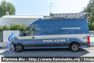 Volkswagen Crafter II serie
Polizia di Stato
Unità Artificieri
Allestimento Tekne
POLIZIA M6638
Parole chiave: Volkswagen Crafter_IIserie POLIZIAM6638