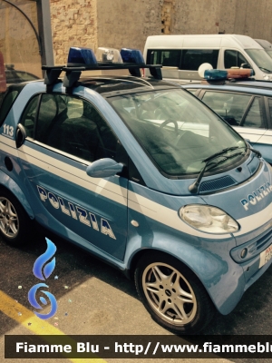 Smart Fortwo I serie
Polizia di Stato
esemplare unico in dotazione alla Questura di Trapani
POLIZIA F2799
Parole chiave: Smart Fortwo_Iserie POLIZIAF2799