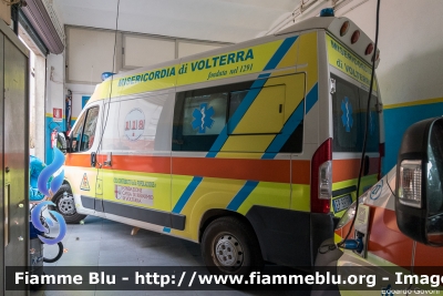 Fiat Ducato X250
Misericordia Volterra (PI)
Allestita Orion
Codice Automezzo: 29
Parole chiave: Fiat Ducato_X250 Ambulanza