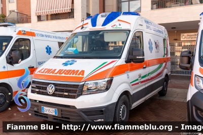 Volkswagen Crafter II serie
Pubbliche Assistenze Riunite Empoli Castelfiorentino (FI)
Allestito Alessi & Becagli
Codice Automezzo: 2
Parole chiave: Volkswagen Crafter_IIserie Ambulanza