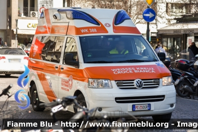 Volkswagen Transporter T5
Croce Bianca Val Gardena (BZ)
Weisses Kreuz Gröden
Creusc blancia de Gherdëina
Allestita Ambulanz Mobile - Hornis Blue
WK 388 - 655
PC ZS 0GR
Parole chiave: Volkswagen Transporter_T5 Ambulanza PCZS0GR