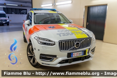 Volvo XC90 II serie restyle
Croce Bianca Merano (BZ)
Weisses Kreuz Meran
Allestita Ambulanz Mobile
WK 219
PC ZS 1H1
Parole chiave: Volvo XC90_IIserie_restyle PCZS1H1