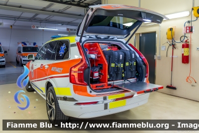 Volvo XC90 II serie restyle
Croce Bianca Merano (BZ)
Weisses Kreuz Meran
Allestita Ambulanz Mobile
WK 219
PC ZS 1H1
Parole chiave: Volvo XC90_IIserie_restyle PCZS1H1