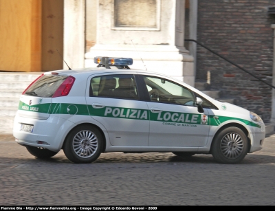 Fiat Grande Punto
Polizia Locale Mantova
Parole chiave: Fiat Grande_Punto PL_Mantova