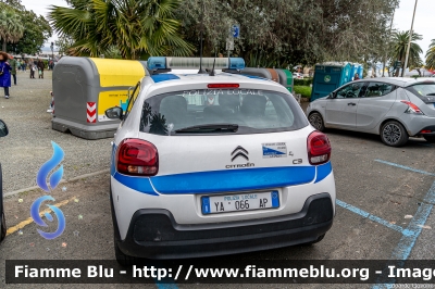 Citroen C3 III serie
Polizia Municipale La Spezia
Allestita Focaccia
Codice Automezzo: A29
POLIZIA LOCALE YA 066 AP
Parole chiave: Citroen C3_IIIserie POLIZIALOCALEYA066AP