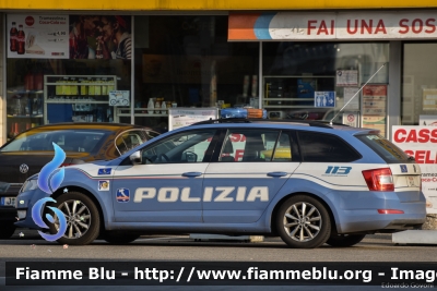 Skoda Octavia Wagon IV serie
Polizia di Stato
Polizia Stradale in servizio sulla rete autostradale di Autostrade per l'Italia
Seconda fornitura con la nuova livrea
Allestite Focaccia
Decorazione Grafica Artlantis
POLIZIA M0440
Parole chiave: Skoda Octavia_Wagon_IVserie POLIZIAM0440