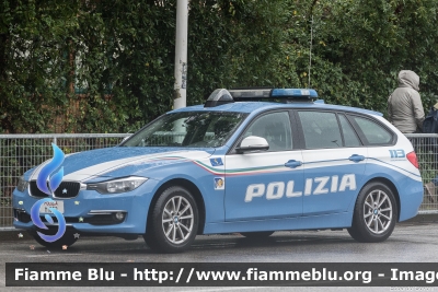 Bmw 320 Touring F31 restyle
Polizia di Stato
Polizia Stradale
POLIZIA M1053
Parole chiave: Bmw 320_Touring_F31_restyle POLIZIAM1053