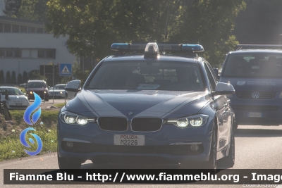 Bmw 330 Touring F31 restyle
Polizia di Stato
Polizia Stradale in servizio sulla A22 "Modena-Brennero"
Allestimento Focaccia
POLIZIA M2226
Parole chiave: Bmw 330_Touring_F31_restyle POLIZIAM2226