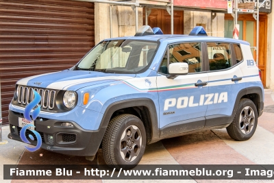 Jeep Renegade
Polizia di Stato
Reparto Prevenzione Crimine
Allestimento NCT Nuova Carrozzeria Torinese
Decorazione Grafica Artlantis
POLIZIA M2239
Parole chiave: Jeep Renegade POLIZIAM2239 Santa_Barbara_2019