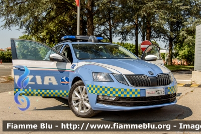 Skoda Octavia Wagon V serie
Polizia di Stato
Polizia Autostradale in servizio sulla rete Autostrade per l'Italia
Allestimento Focaccia
Decorazione Grafica Artlantis
Con nuova decorazione
POLIZIA M3775
Parole chiave: Skoda Octavia_Wagon_Vserie POLIZIAM3775