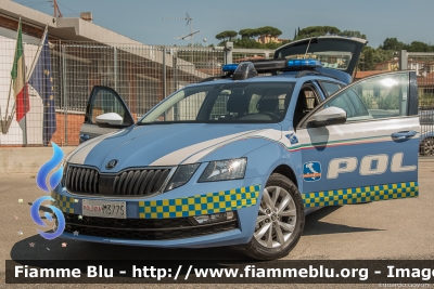 Skoda Octavia Wagon V serie
Polizia di Stato
Polizia Autostradale in servizio sulla rete Autostrade per l'Italia
Allestimento Focaccia
Decorazione Grafica Artlantis
Con nuova decorazione
POLIZIA M3775
Parole chiave: Skoda Octavia_Wagon_Vserie POLIZIAM3775