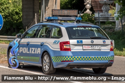 Skoda Octavia Wagon V serie
Polizia di Stato
Polizia Autostradale in servizio sulla rete Autostrade per l'Italia
Allestimento Focaccia
Decorazione Grafica Artlantis
Con nuova decorazione
POLIZIA M3775
Parole chiave: Skoda Octavia_Wagon_Vserie POLIZIAM3775