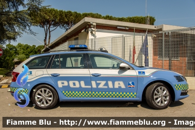 Skoda Octavia Wagon V serie
Polizia di Stato
Polizia Autostradale in servizio sulla rete Autostrade per l'Italia
Allestimento Focaccia
Decorazione Grafica Artlantis
Con nuova decorazione
POLIZIA M3775
Parole chiave: Skoda Octavia_Wagon_Vserie POLIZIAM3775