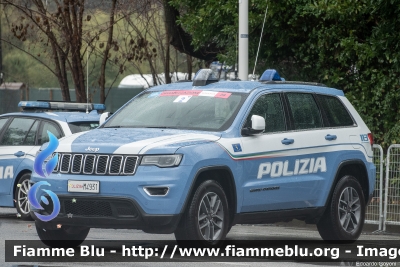 Jeep Grand Cherokee
Polizia di Stato
Polizia Stradale
in scorta alla Tirreno-Adriatico 2023
POLIZIA M4931
Parole chiave: Jeep Grand_Cherokee POLIZIAM4931