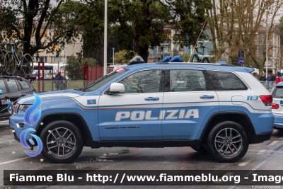 Jeep Grand Cherokee
Polizia di Stato
Polizia Stradale
in scorta alla Tirreno-Adriatico 2023
POLIZIA M4931
Parole chiave: Jeep Grand_Cherokee POLIZIAM4931