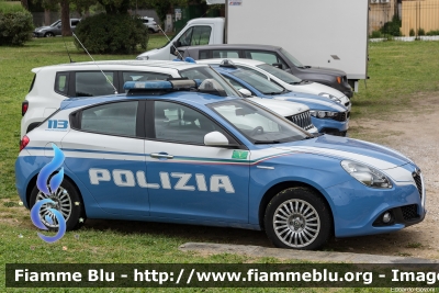 Alfa-Romeo Nuova Giulietta restyle
Polizia di Stato
Polizia di Frontiera
Allestimento NCT
POLIZIA M5059
Parole chiave: Alfa-Romeo Nuova_Giulietta_restyle POLIZIAM5059 Festa_della_Polizia_2023