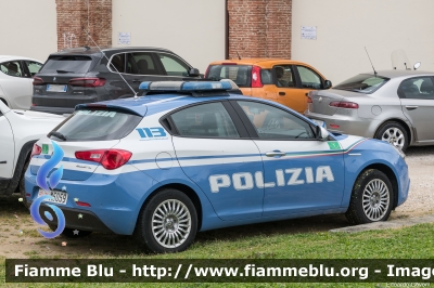 Alfa-Romeo Nuova Giulietta restyle
Polizia di Stato
Polizia di Frontiera
Allestimento NCT
POLIZIA M5059
Parole chiave: Alfa-Romeo Nuova_Giulietta_restyle POLIZIAM5059 Festa_della_Polizia_2023