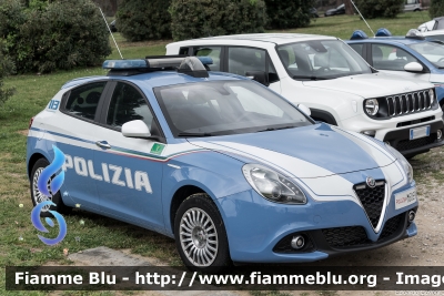 Alfa-Romeo Nuova Giulietta restyle
Polizia di Stato
Polizia di Frontiera
Allestimento NCT
POLIZIA M5059
Parole chiave: Alfa-Romeo Nuova_Giulietta_restyle POLIZIAM4239 Festa_della_Polizia_2023