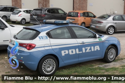 Alfa-Romeo Nuova Giulietta restyle
Polizia di Stato
Polizia di Frontiera
Allestimento NCT
POLIZIA M5059
Parole chiave: Alfa-Romeo Nuova_Giulietta_restyle POLIZIAM5059 Festa_della_Polizia_2023