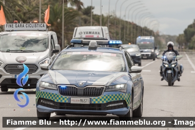 Skoda Superb Wagon III serie restyle
Polizia di Stato
Polizia Stradale
in scorta al Giro d'Italia 2023
Auto 2
POLIZIA M6371
Parole chiave: Skoda Superb Wagon III serie restyle POLIZIAM6371