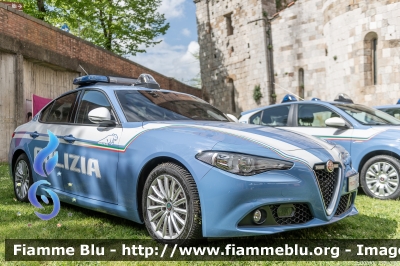 Alfa Romeo Nuova Giulia
Polizia di Stato
Squadra Volante
Allestimento FCA
POLIZIA M7667
Parole chiave: Alfa-Romeo Nuova_Giulia POLIZIAM7667