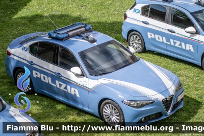 Alfa Romeo Nuova Giulia
Polizia di Stato
Squadra Volante
Allestimento FCA
POLIZIA M7667
Parole chiave: Alfa-Romeo Nuova_Giulia POLIZIAM7667